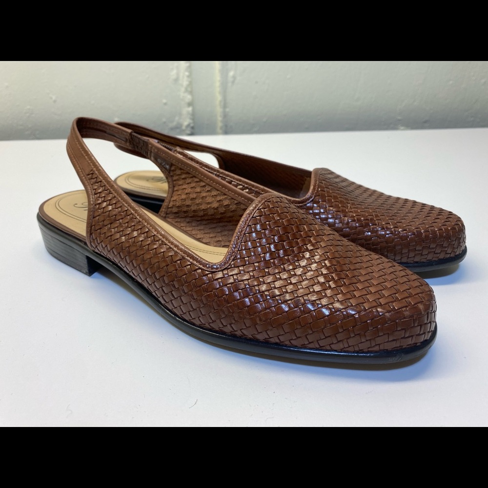 Trotters Woven Slingbacks